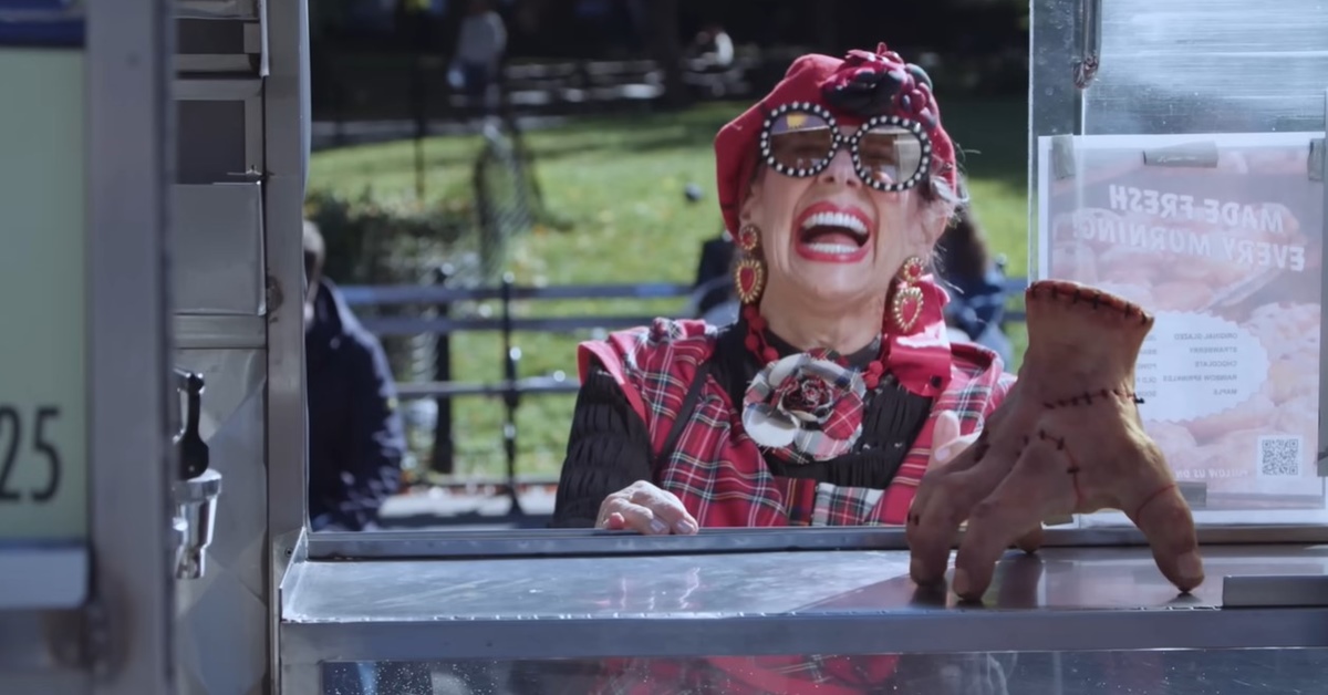 五根手指街上走，紐約街頭嚇死我 星期三