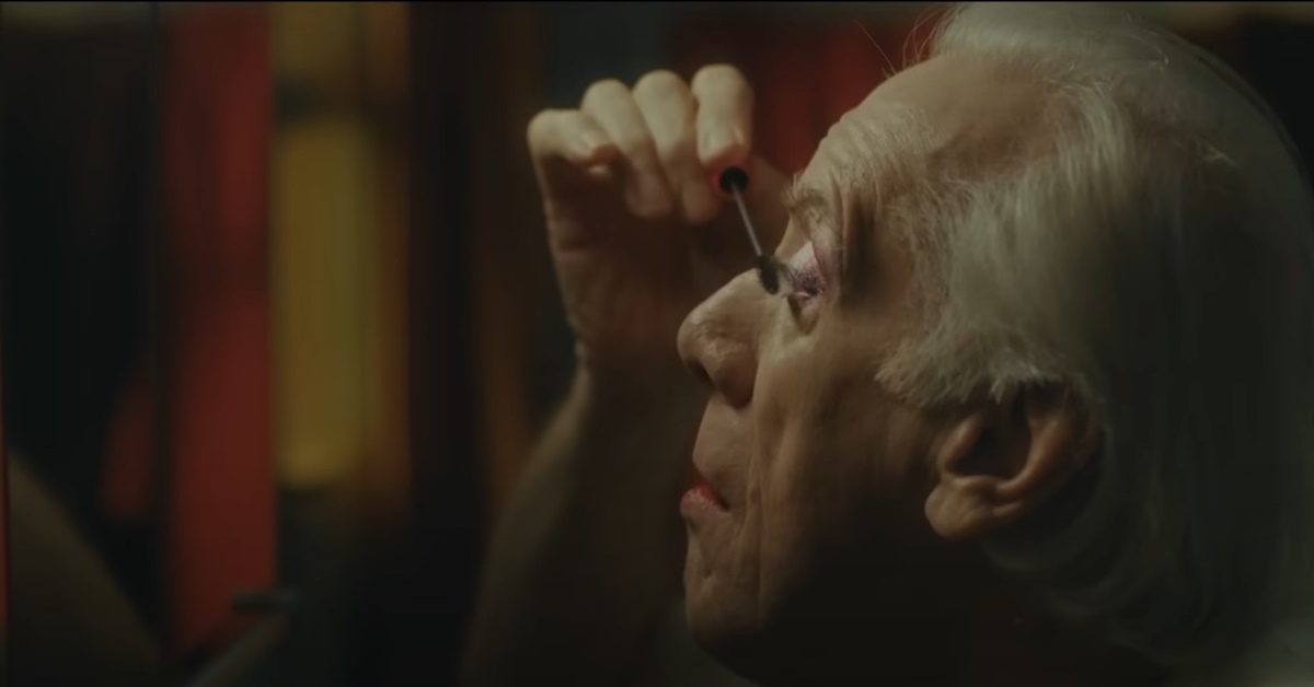 年屆古稀學化妝，攬鏡自照為哪樁？ 化妝、聖誕節、接納、擁抱