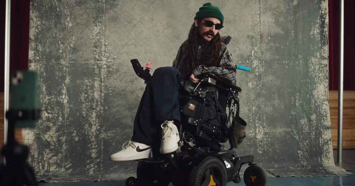 看不見聽不到摸不著，卻還是能做好多事 siri、手機、身心障礙