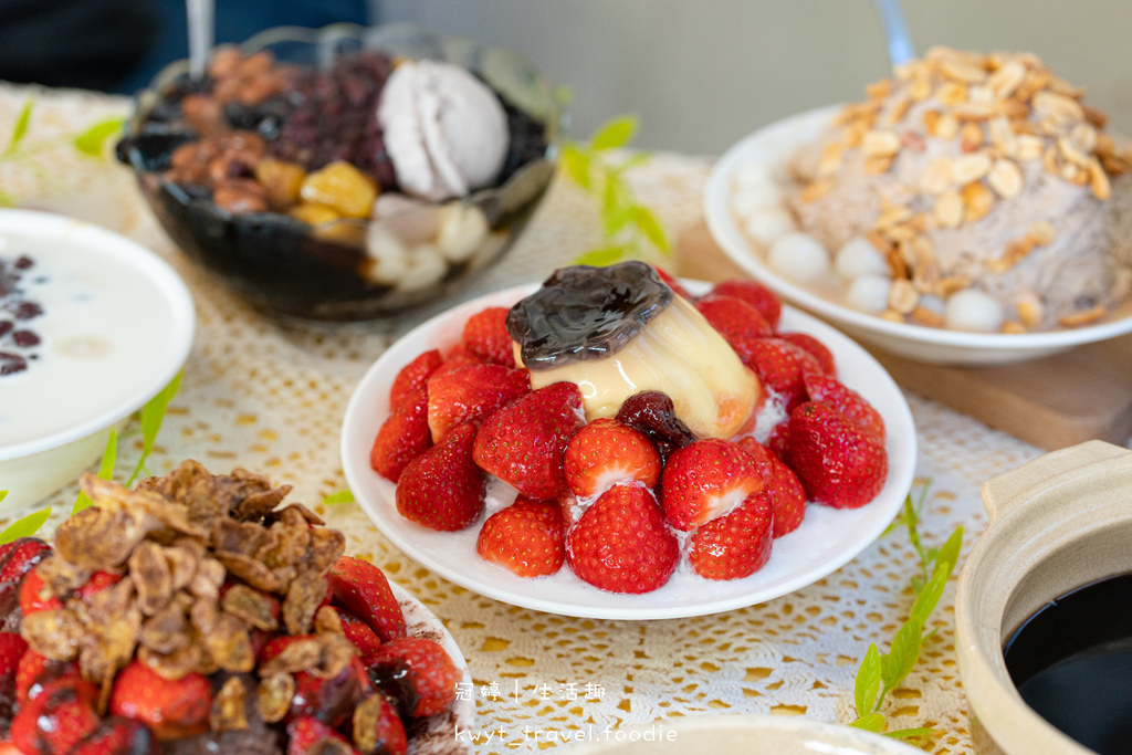 120元草莓牛奶瀑布！大湖冰店推薦，草莓控必訪的大湖草莓地圖│菜單 