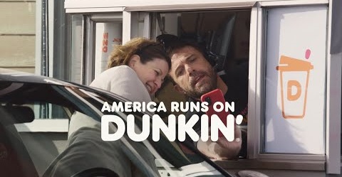 班艾佛列克「辛酸打工畫面」流出？ 蝙蝠俠、甜甜圈、鄧肯、班艾佛列克、珍妮佛羅培茲