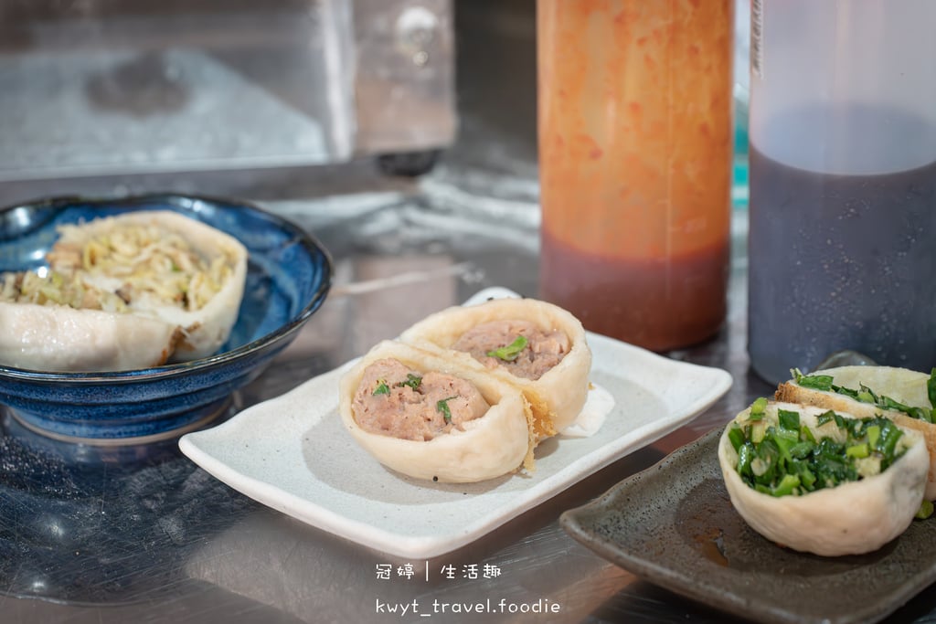 隱藏版爆肉手工煎包！捷運忠孝新生站美食小吃推薦，手工揉麵、飽滿餡料，北科大、光華 