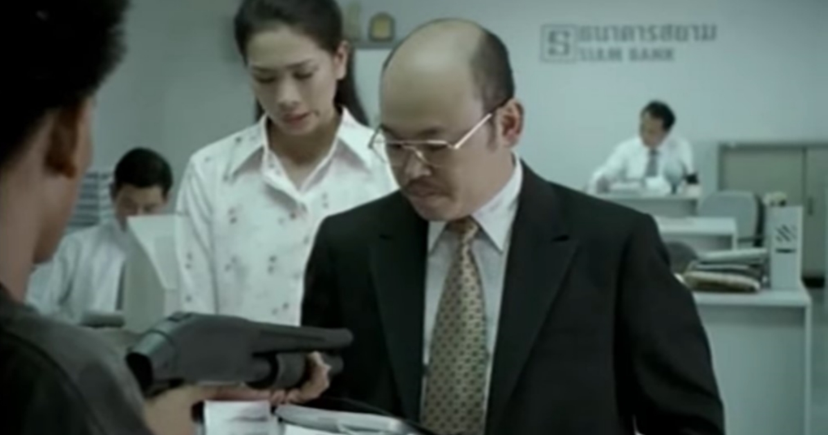 不許動！搶劫！ 把錢都交出來！ ​   BBDO Bangkok、Bank Robber