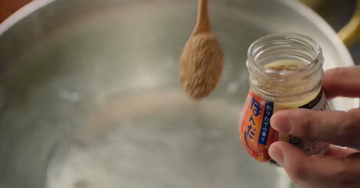 高湯改變味噌湯，關鍵就在柴魚香！ Aj、AJINOMOTO、日本調味罐、賀来賢人、出口夏希、ほんだし