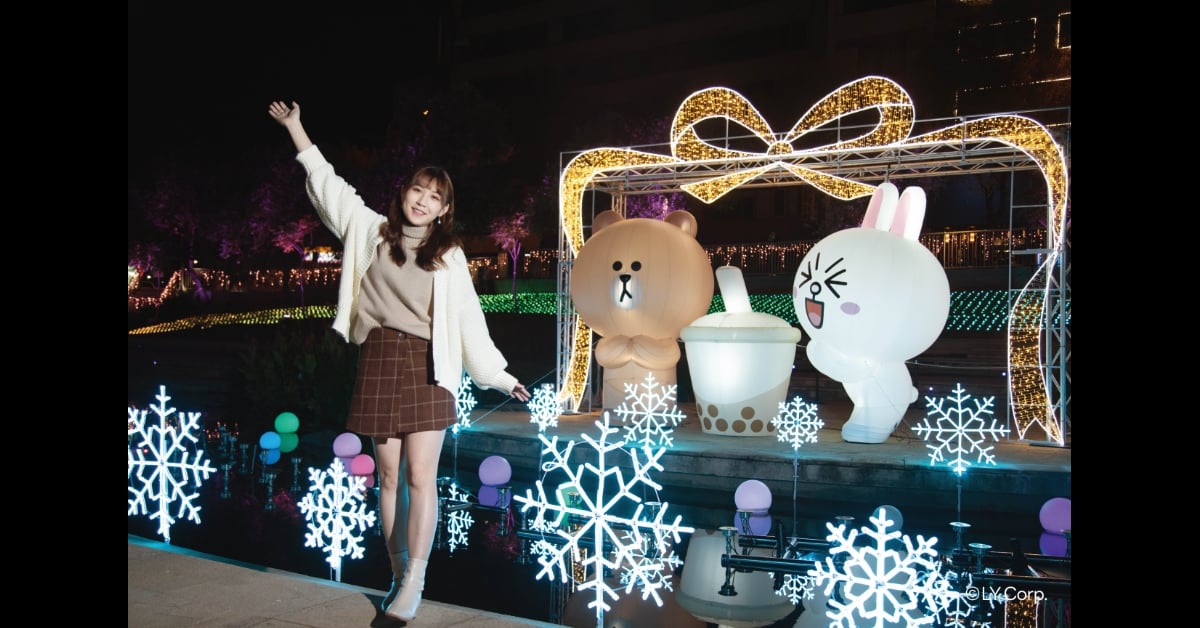 熊大兔兔來到2023台中耶誕嘉年華，攜莎莉、熊美打卡台中甜點，網友喊：我也要去！ 2023台中耶誕嘉年華、LINE FRIEND、耶誕節、聖誕