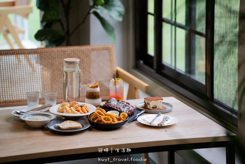 絕美湖畔午餐約會！食尚玩家推薦桃園龍潭美食，海鮮麵、豬肋排巨好吃 