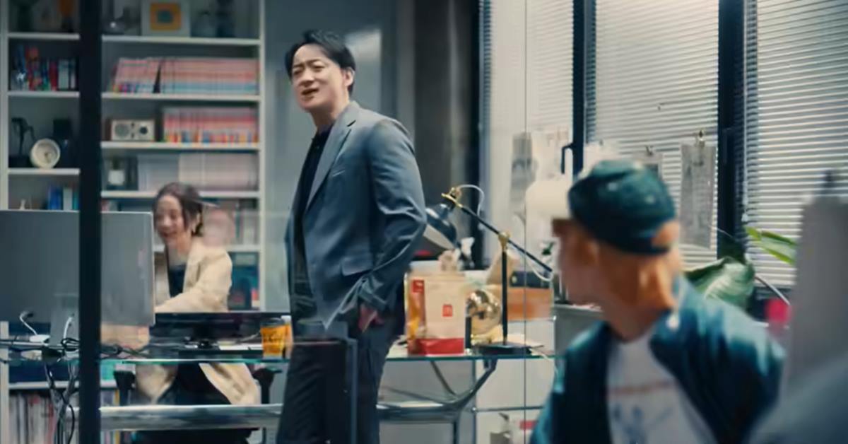 在職場的曖昧，山本耕史能否抵擋 麥當勞、漢堡、照燒堡、甜辣起司照燒堡、蒜香奶油照燒雞肉堡