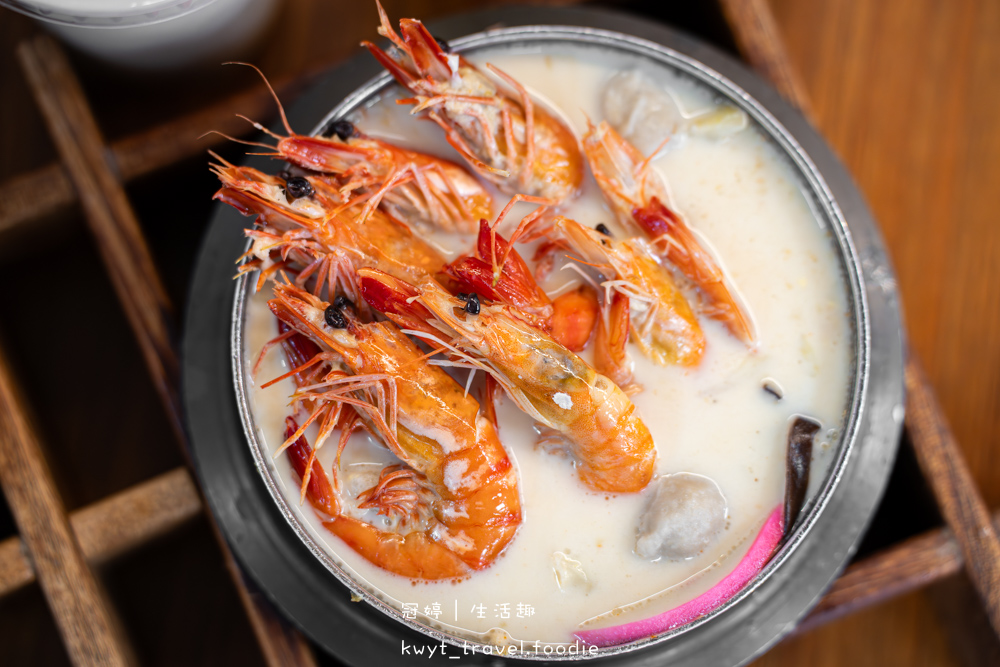 95元吃現煮爆料鍋燒，免費飲料吧暢飲，高雄大學美食推薦_2025菜單 