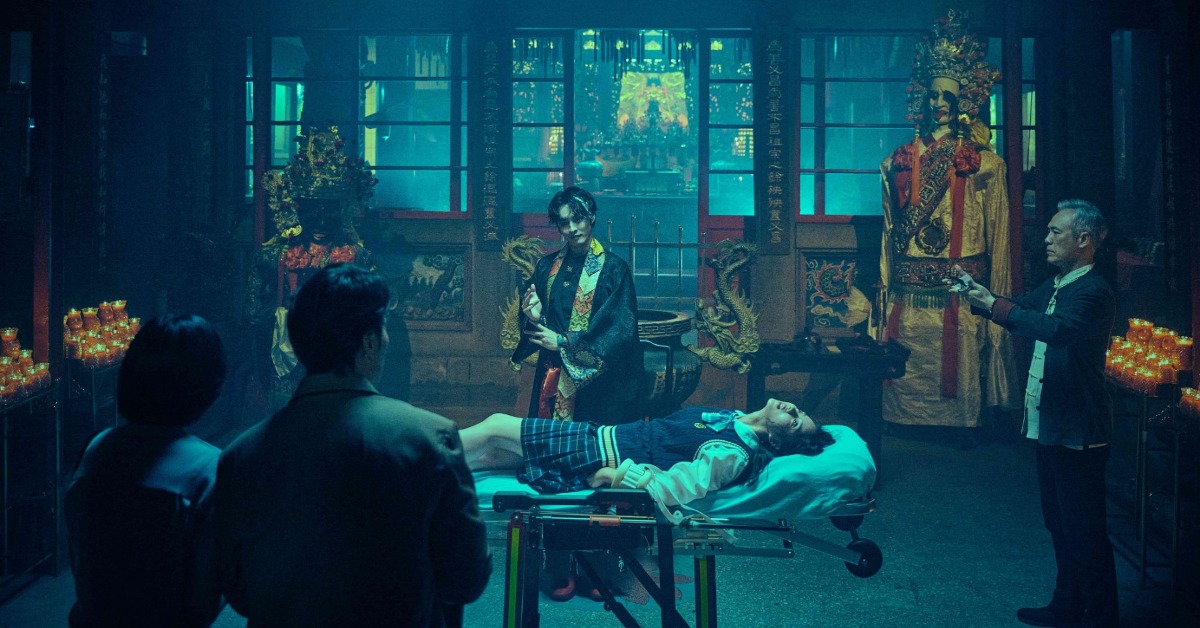 《祭弒》曹佑寧林思宇回基隆「百年城隍廟驅魔、爽嗑螃蟹羹」美食清單獨家公開！ 祭弒、曹佑寧、林思宇、宇宙、基隆美食、基隆城隍廟、台灣電影、驚悚片