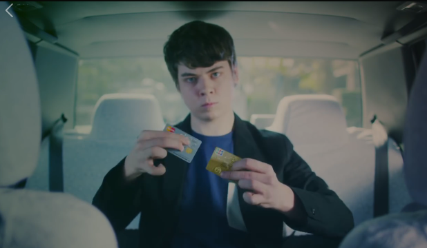 掏卡最新招！令店員目瞪口呆之這個技法要練多久啊? jal card、visa、信用卡