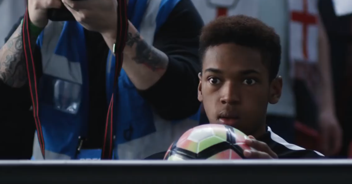 撞出新身份！居然能跟C羅交換靈魂？ 