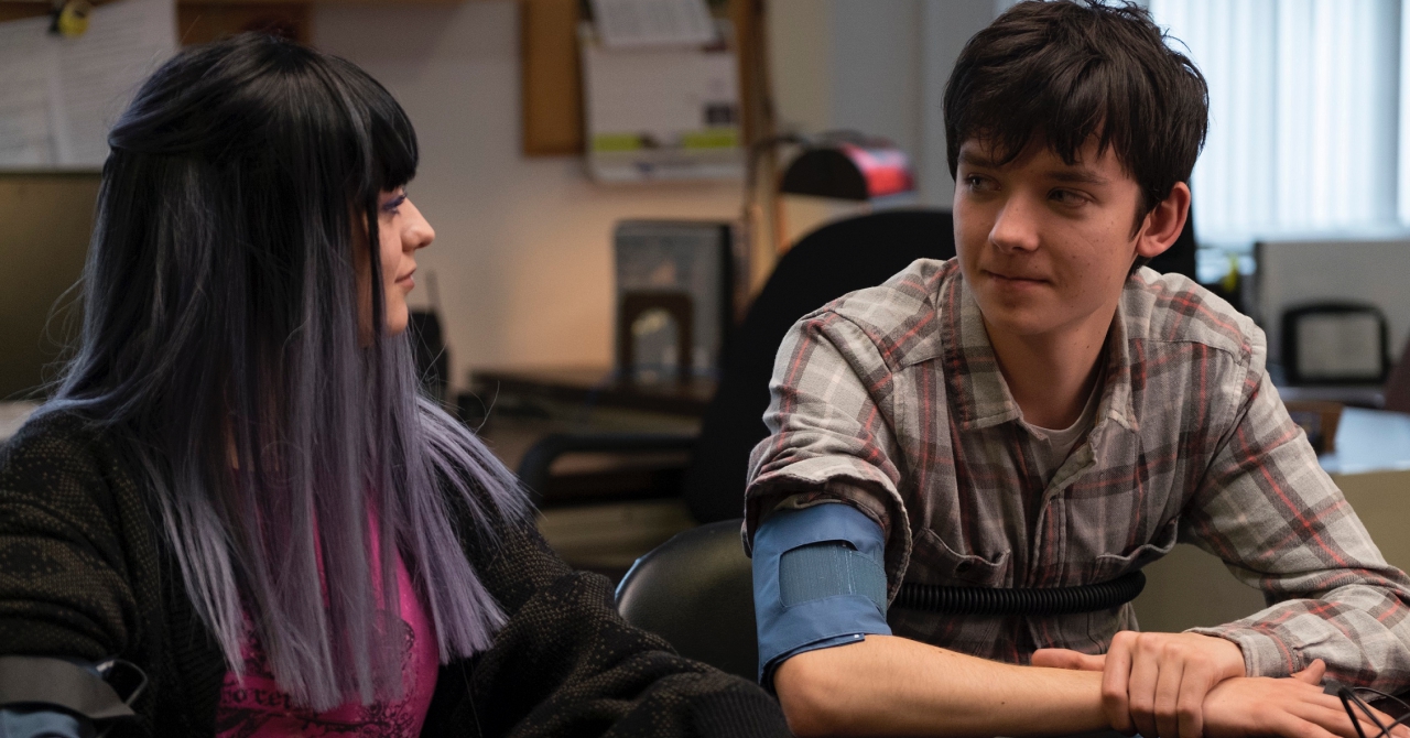 《性愛自修室》歐帝斯改當憂鬱少年！新片《真愛，再出發》又遇上古怪女孩！ 性愛自修室、阿薩巴特菲爾德、電影、冰與火之歌、權力遊戲