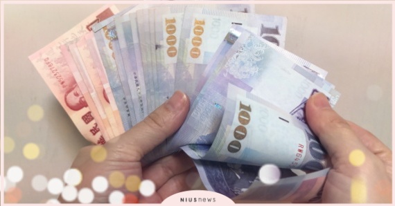 想知道過年自己能不能鈔票鼠不完嘛？來測測自己的財運如何吧！ 彩虹光、彩虹光劉佳怜、心理測驗、財運、金錢、經濟、豐盛、富足