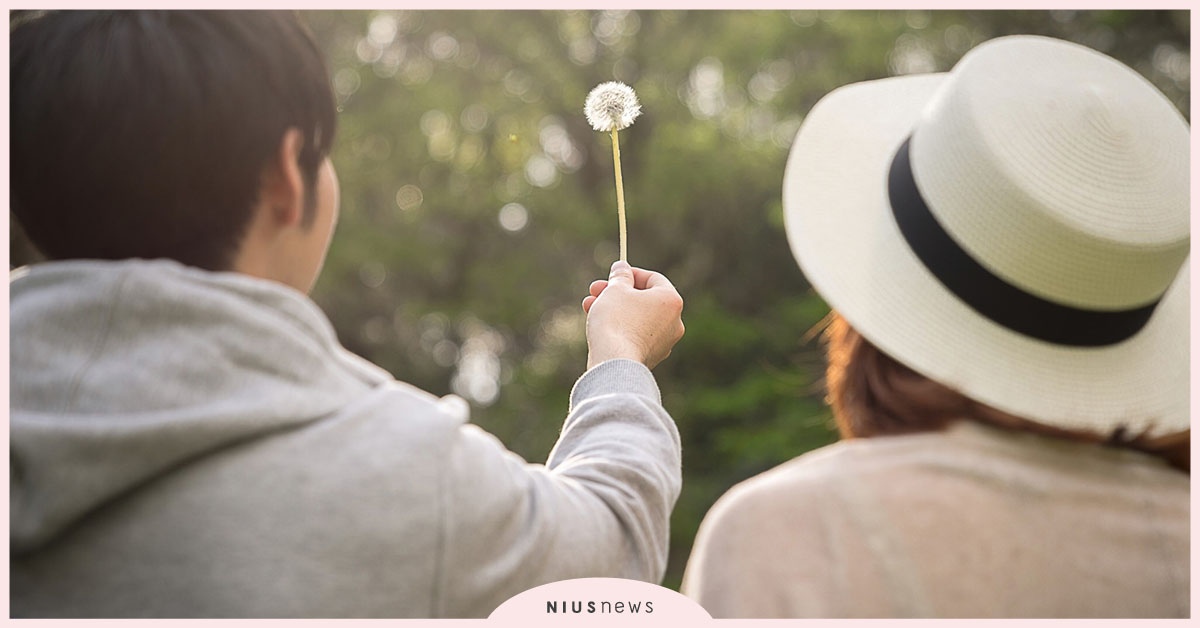 恭喜偶爾客串回文的「小生」當爸！並給「家人反對但未婚懷孕」的情侶2大金句 親子妞、小生、未婚懷孕、懷孕、爸爸、媽媽、胎兒、結婚