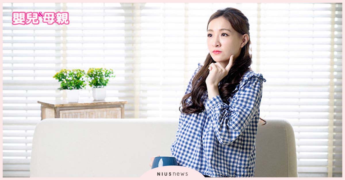 駝背、翹腳、盤腿… 6種不良姿勢讓妳產後骨盆歪斜、屁股變大！ 