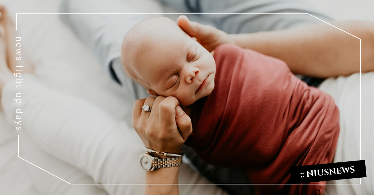 體重不增反減嚇壞媽媽？新生兒體重下降的原因 親子妞、新生兒、體重、下降、增加、胖、瘦、羊水、脫水、喝奶、母奶、親餵、醫師、檢查、健康