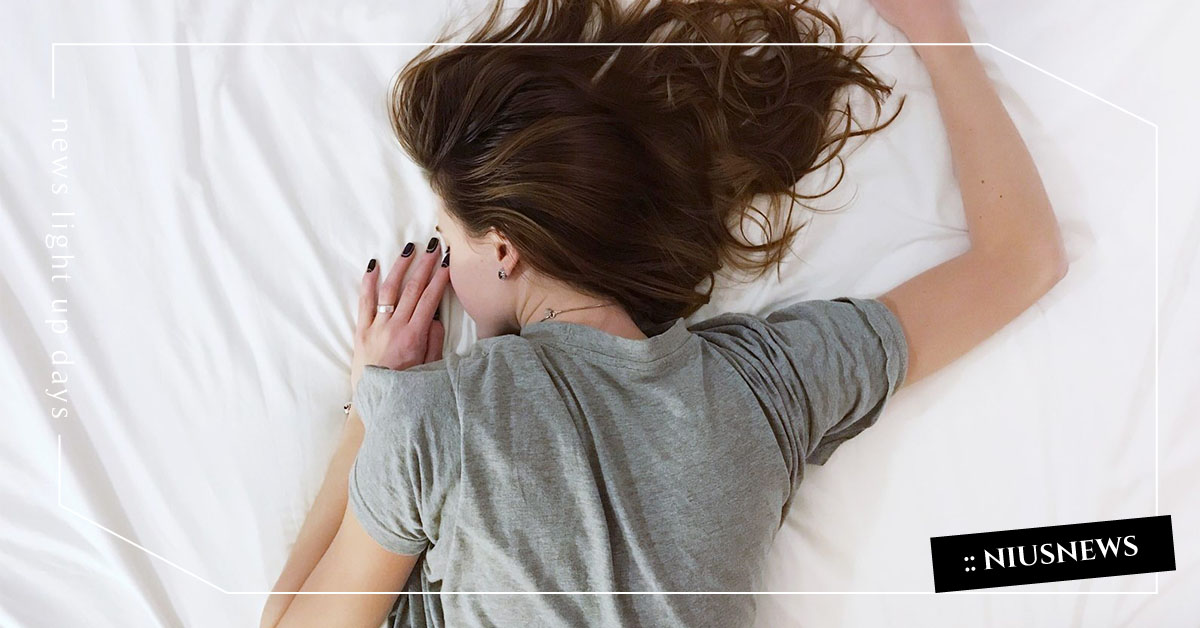 孕初期也會覺得疲累、下腹悶痛！6個常見但容易被人忽略的孕初期徵兆 親子妞、懷孕、孕吐、月經、經期、受孕、胎兒、胚胎、流產、流血、營養、休息、乳房、乳頭、性行為、保險套