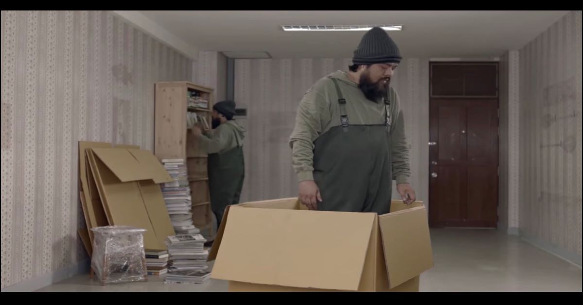 是甚麼東西讓人不惜穿越時空也要獨享？ 奶油夾心餅乾、穿越時空、搬家