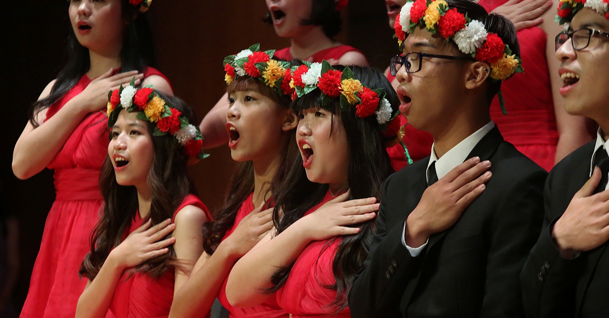 小球莊鵑瑛攜350位學子  領唱100個太陽月亮無所畏懼勇往直前 善耕365、公益音樂節、音樂會、小球莊鵑瑛