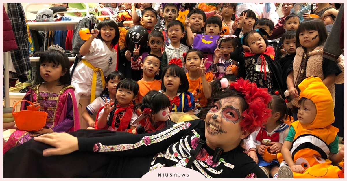 新光三越【Happy Halloweem搞怪萬聖節】  今年最大「搞鬼計畫」全台25場變裝遊行、號召萬名萌鬼一起上街！   新光三越、 搞鬼計畫、25場變裝遊行