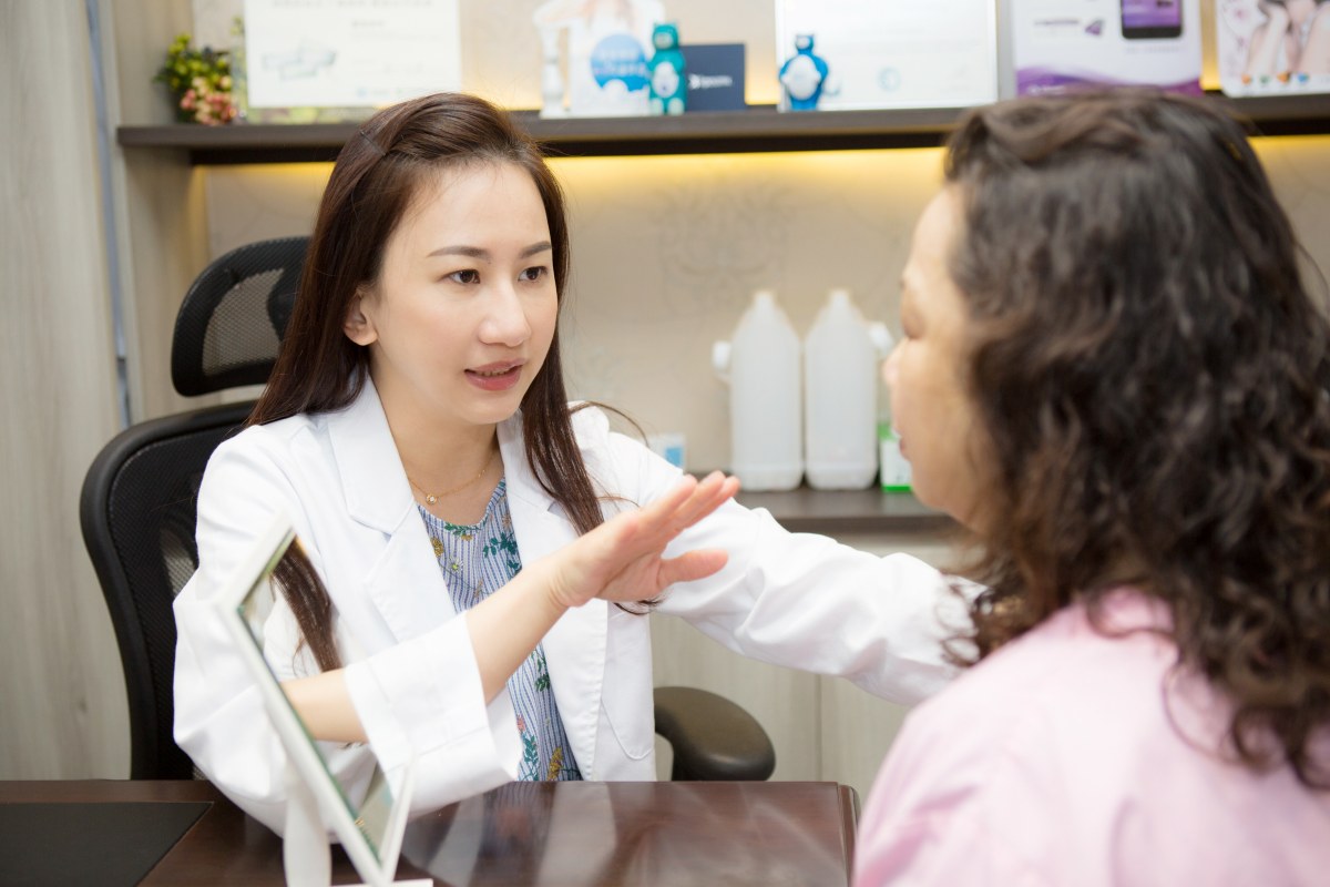 母親節送禮五大媽咪全攻略！寵愛母親送到心坎裡 