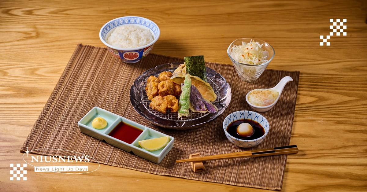 歡慶登台十週年  金子半之助週年祭再加碼      推出多款冬季新品回饋消費者  聯名吃貨恐龍送限量透卡 金子半之助、限量透卡、香香雞野菜天婦羅定食、牛肉蕎麥熱麵天婦羅、吃貨恐龍