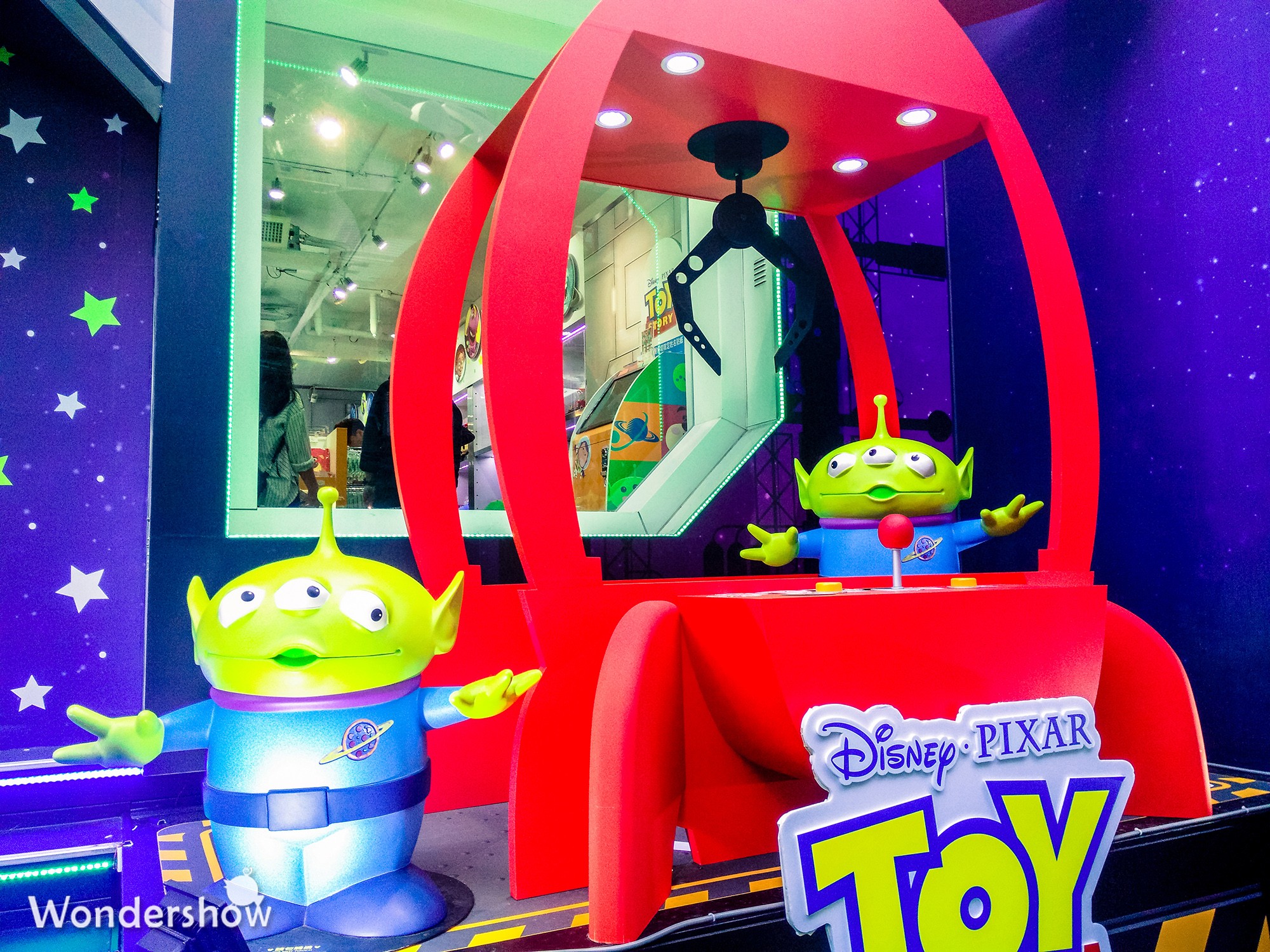 三眼怪登陸地球！《皮克斯動畫主題限定店》熱鬧登場！ 台北、皮克斯、動畫電影、限定店、快閃店、PIZAR皮克斯玩具童樂會、玩具總動員、海底總動員、腦筋急轉彎、三眼怪、野獸國忠孝店、Wondershow