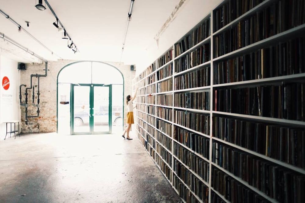 來自世界的速寫，一座專收集素描本的圖書館The Sketchbook Project 