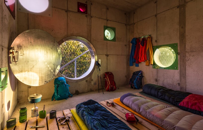 匈牙利行者的未來感休息站 匈牙利，旅客休息站，科技感，未來感